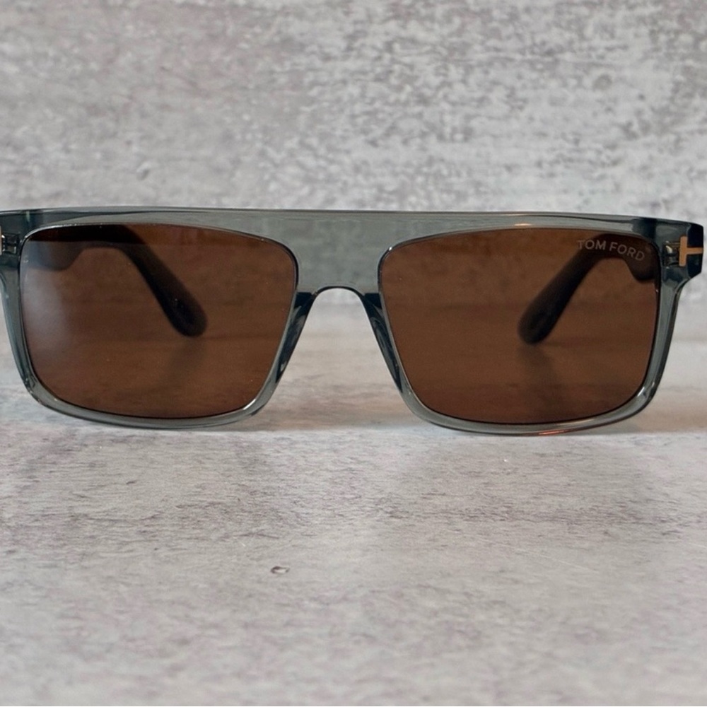 Tom Ford Sunglasses - Picture 10 of 11